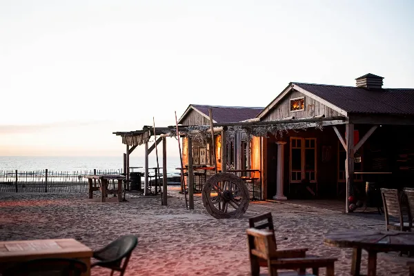 Buitenomgeving La Cabana.